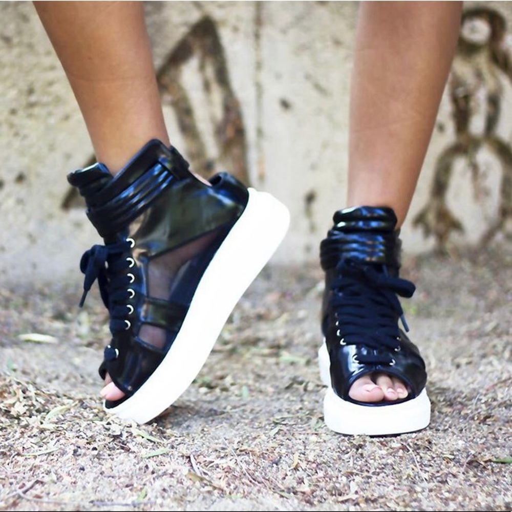 Black Sneaker Sandals Size 10